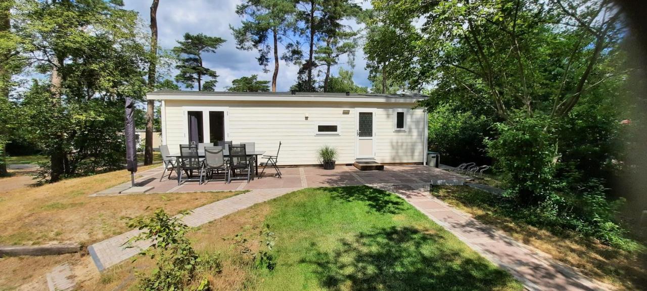 Chalet Op Bosrijk Familiepark Hotel Raalte Luaran gambar