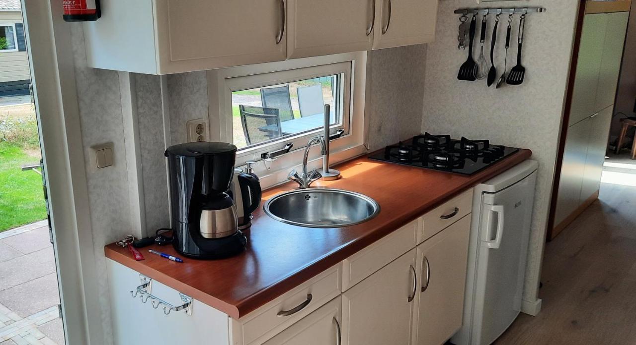 Chalet Op Bosrijk Familiepark Hotel Raalte Luaran gambar