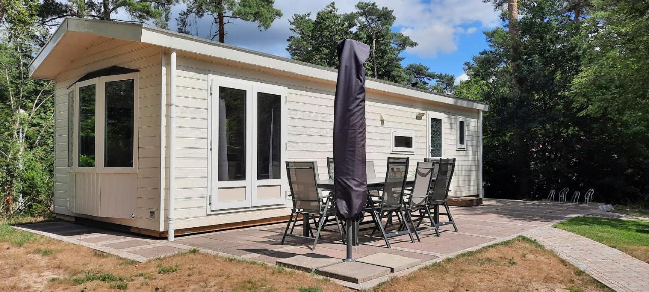 Chalet Op Bosrijk Familiepark Hotel Raalte Luaran gambar
